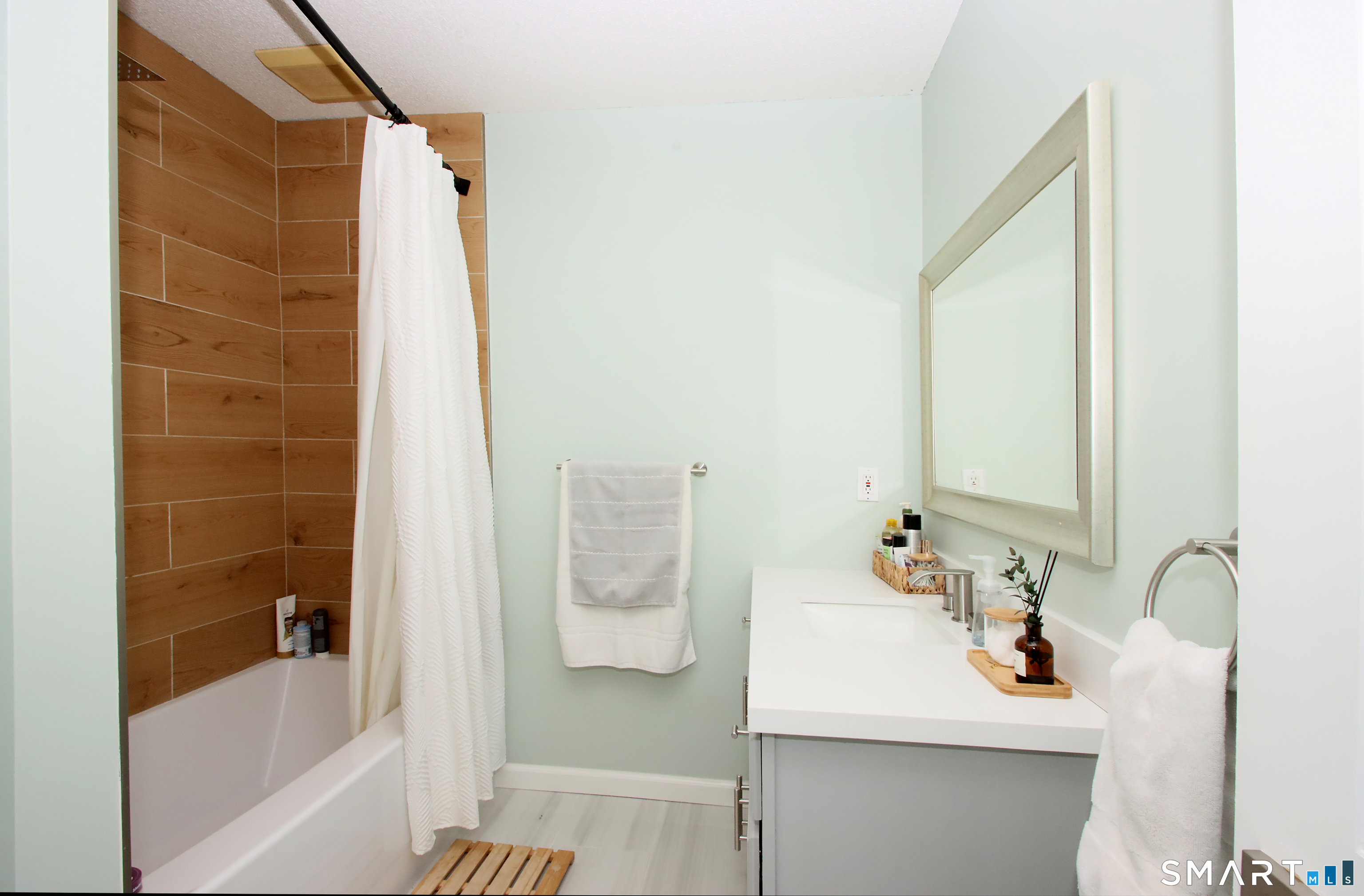 130 Bear Swamp Road East Hampton CT 06424
