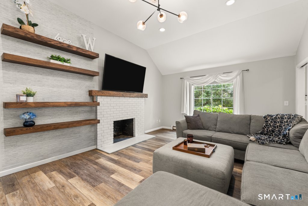 130 Alpine Drive Newtown CT 06482