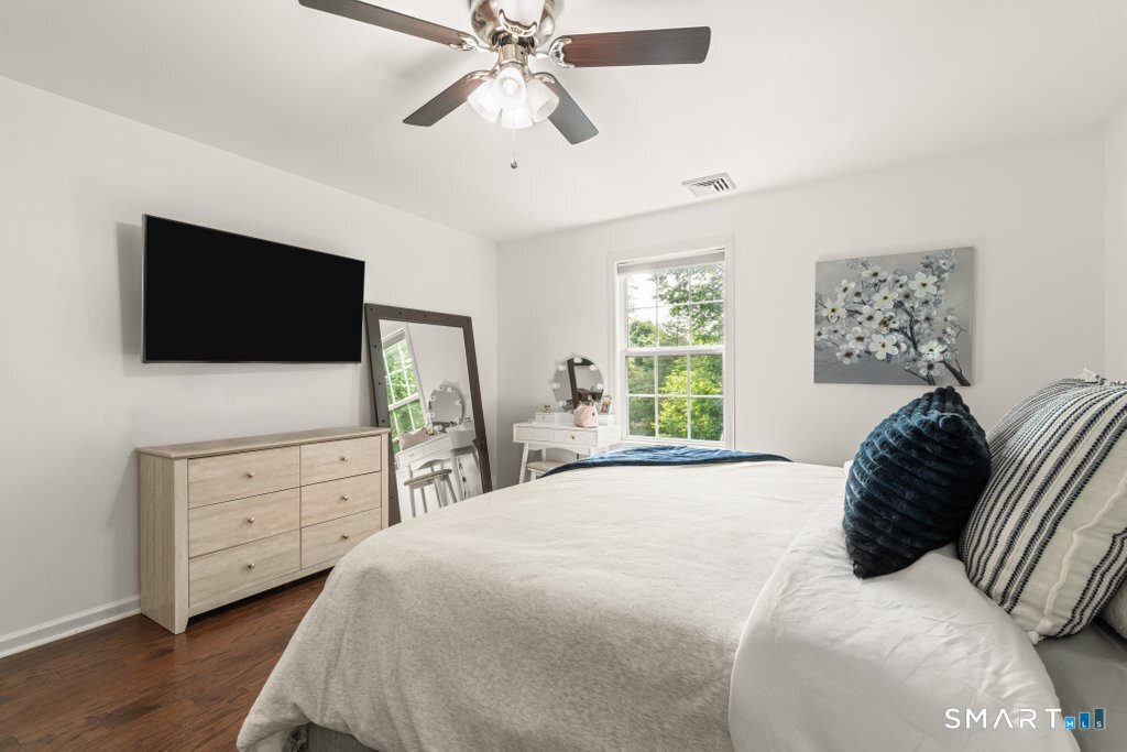 130 Alpine Drive Newtown CT 06482