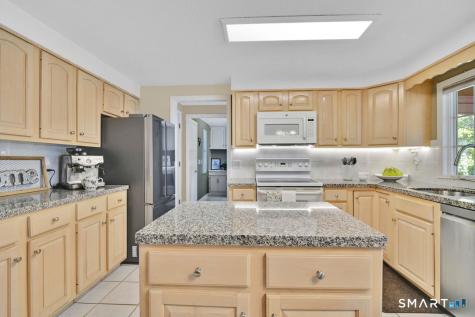 24 Brookview Drive Glastonbury CT 06033
