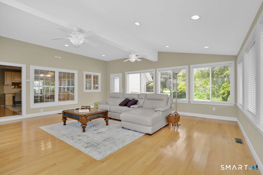 24 Brookview Drive Glastonbury CT 06033