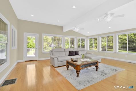 24 Brookview Drive Glastonbury CT 06033