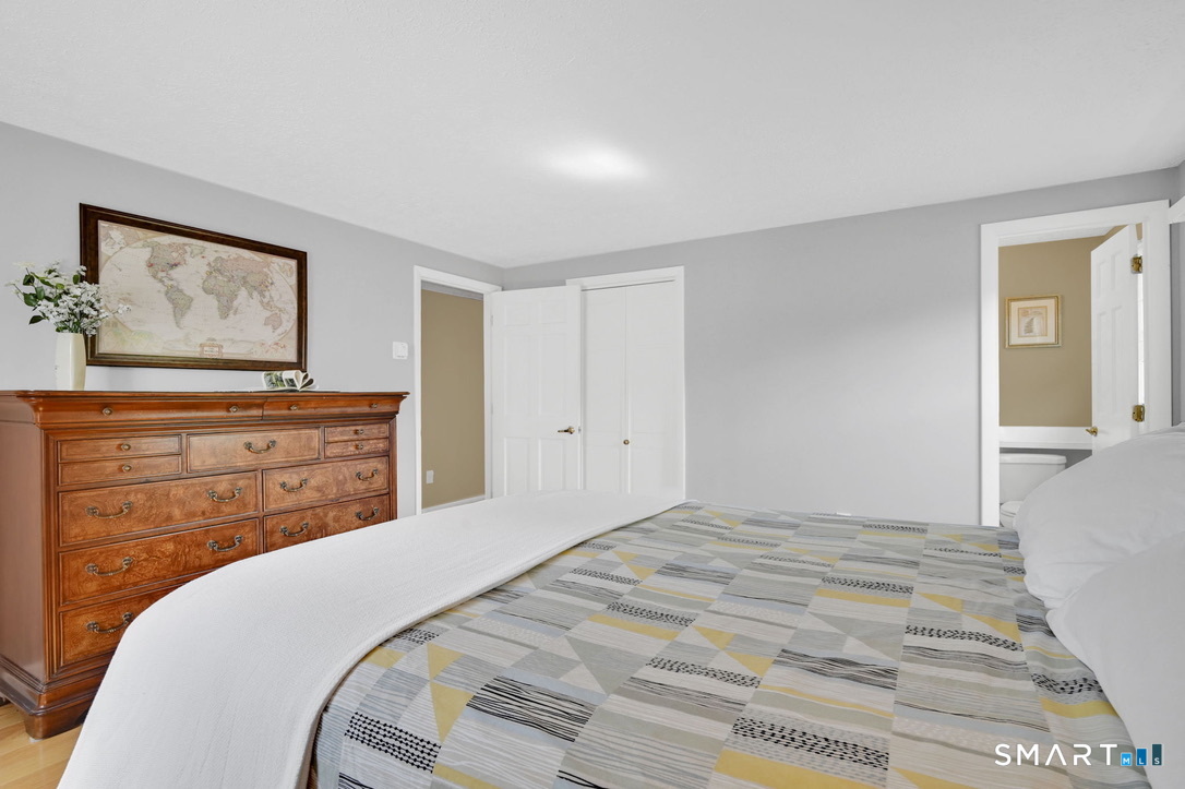 24 Brookview Drive Glastonbury CT 06033