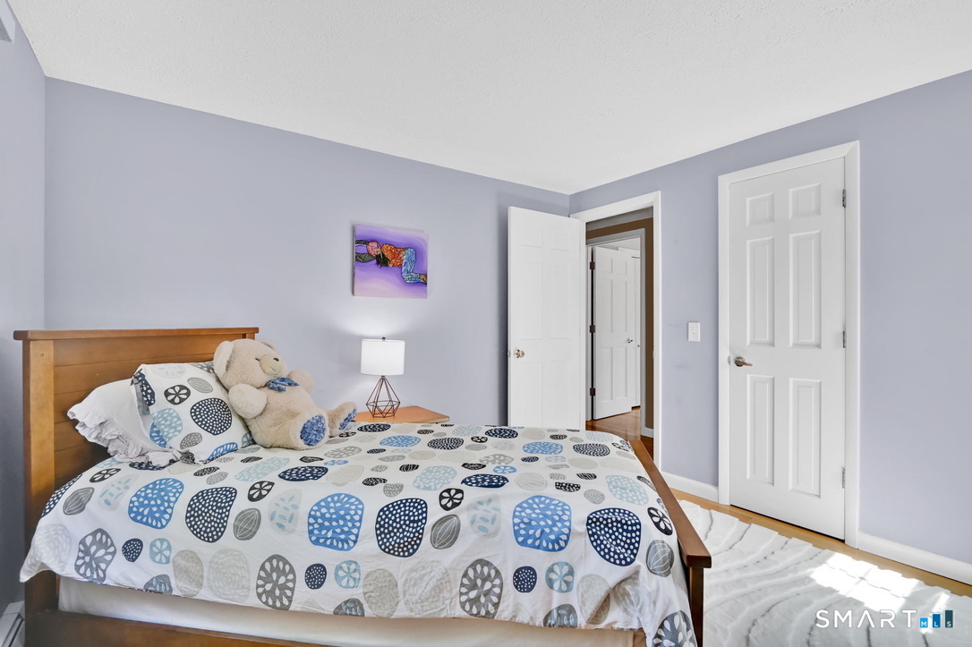 24 Brookview Drive Glastonbury CT 06033
