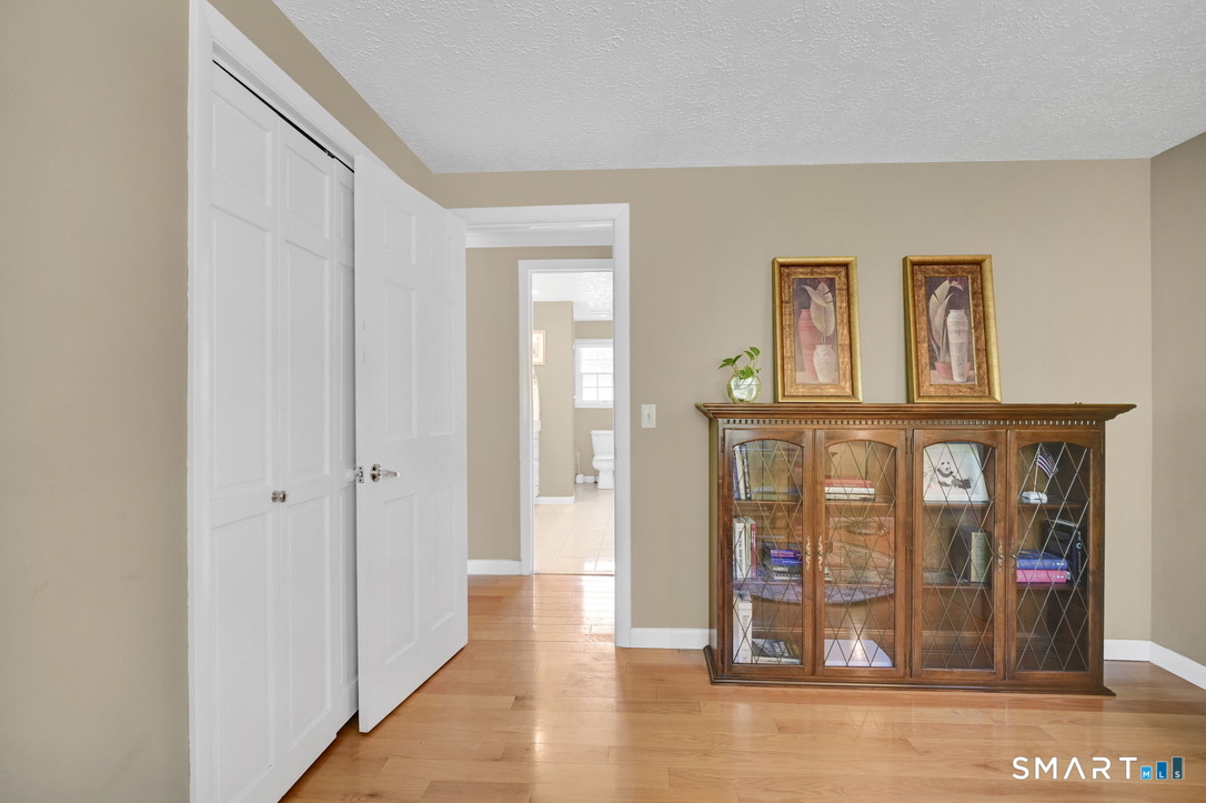 24 Brookview Drive Glastonbury CT 06033