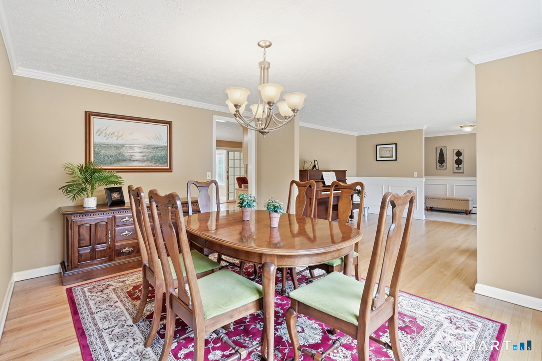 24 Brookview Drive Glastonbury CT 06033