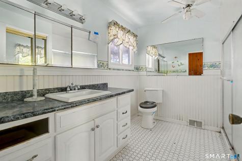 1746 Huntington Road Stratford CT 06614