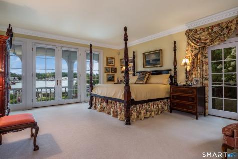 20 Grove Avenue Groton CT 06355