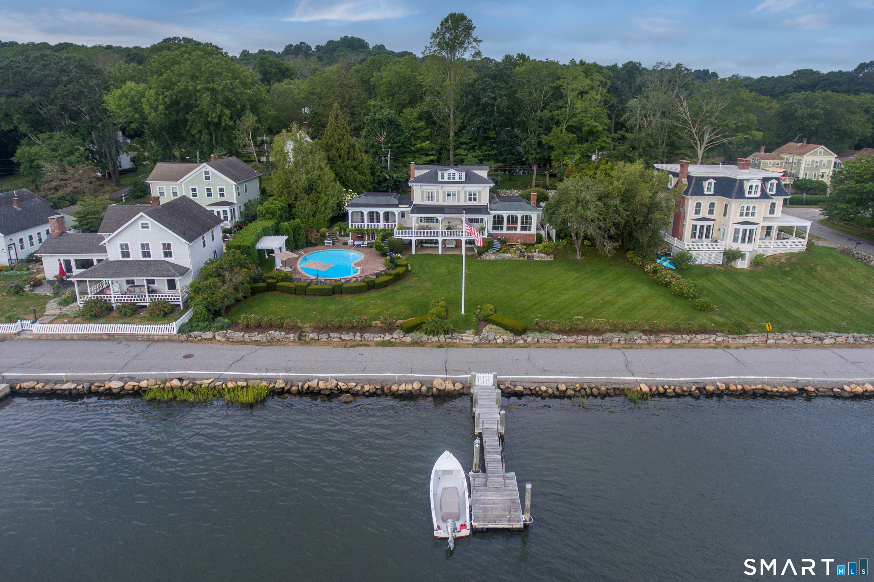 20 Grove Avenue Groton CT 06355