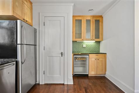 30 High Street Greenwich CT 06830