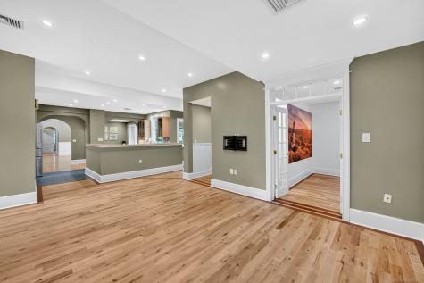 1 Alcima Drive Simsbury CT 06070