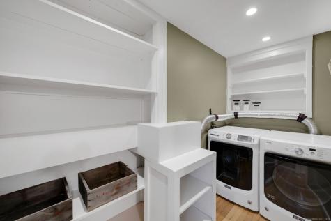 1 Alcima Drive Simsbury CT 06070