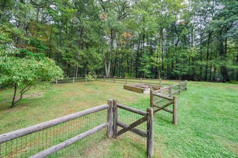 1 Alcima Drive Simsbury CT 06070