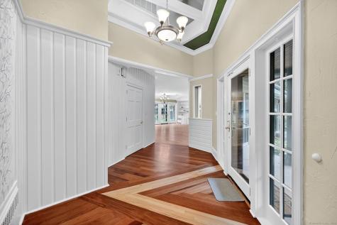 1 Alcima Drive Simsbury CT 06070