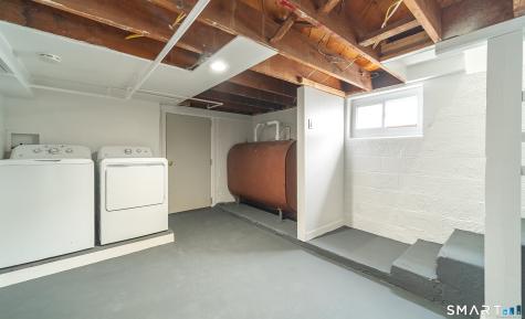 43 Breyer Avenue Bridgeport CT 06606