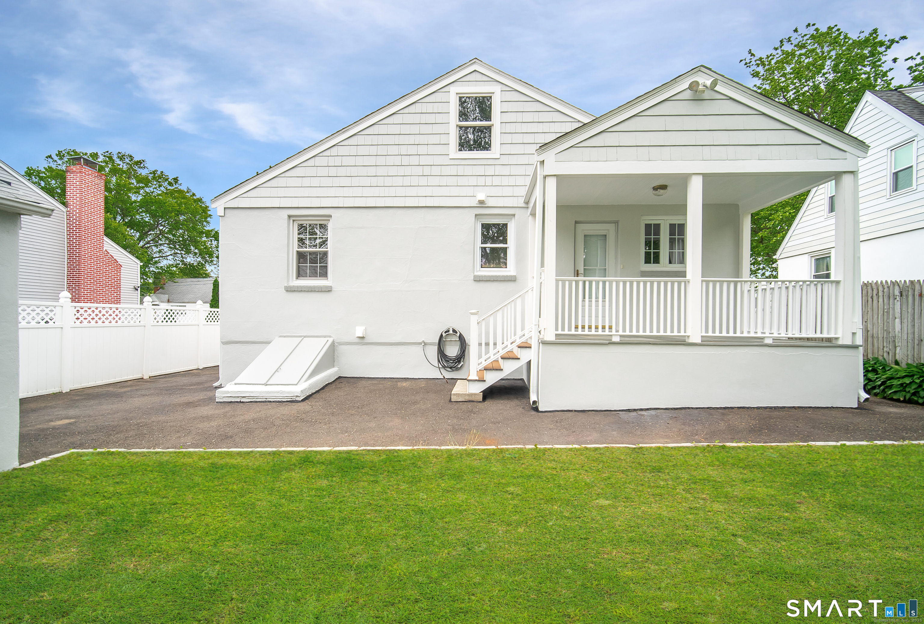 43 Breyer Avenue Bridgeport CT 06606