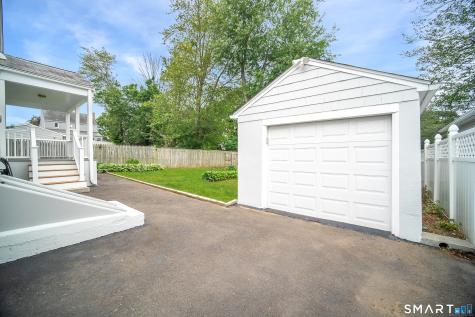 43 Breyer Avenue Bridgeport CT 06606