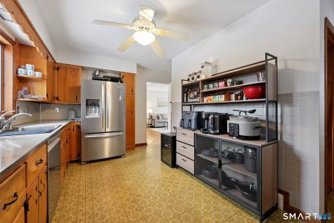 10 Hislop Street New London CT 06320