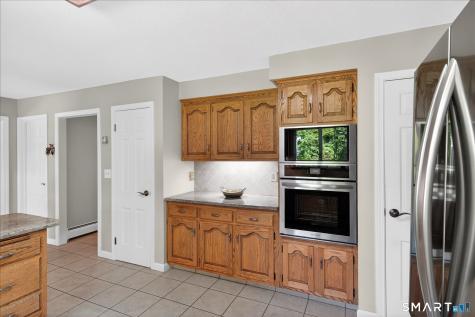 5 Shingle Mill Drive Canton CT 06019