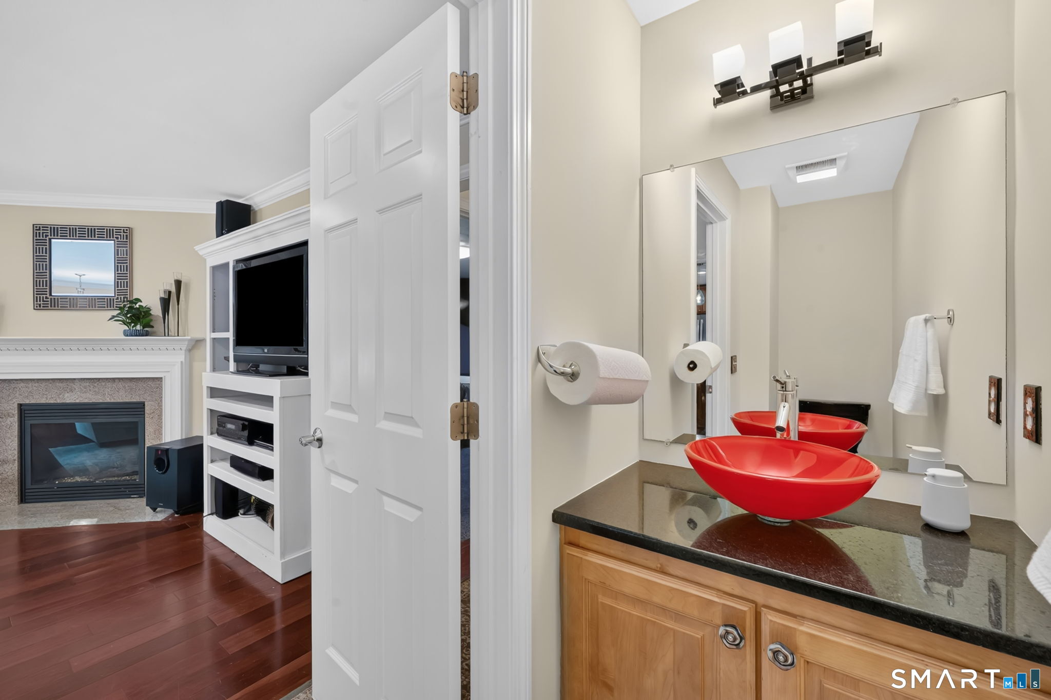 5 Edwards Way Bloomfield CT 06002