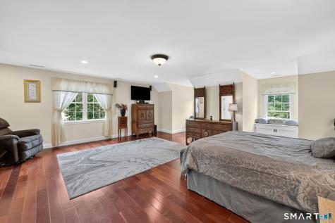 5 Edwards Way Bloomfield CT 06002