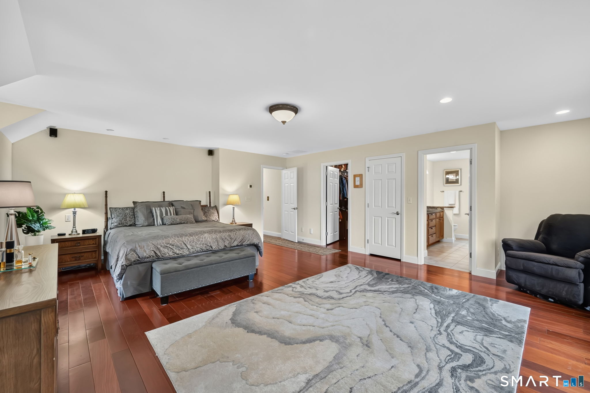 5 Edwards Way Bloomfield CT 06002