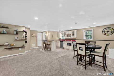 5 Edwards Way Bloomfield CT 06002