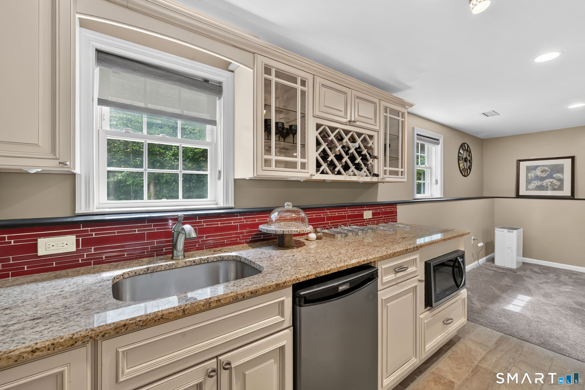 5 Edwards Way Bloomfield CT 06002