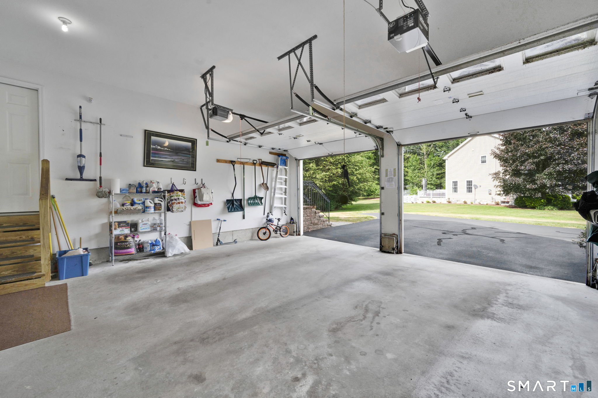5 Edwards Way Bloomfield CT 06002