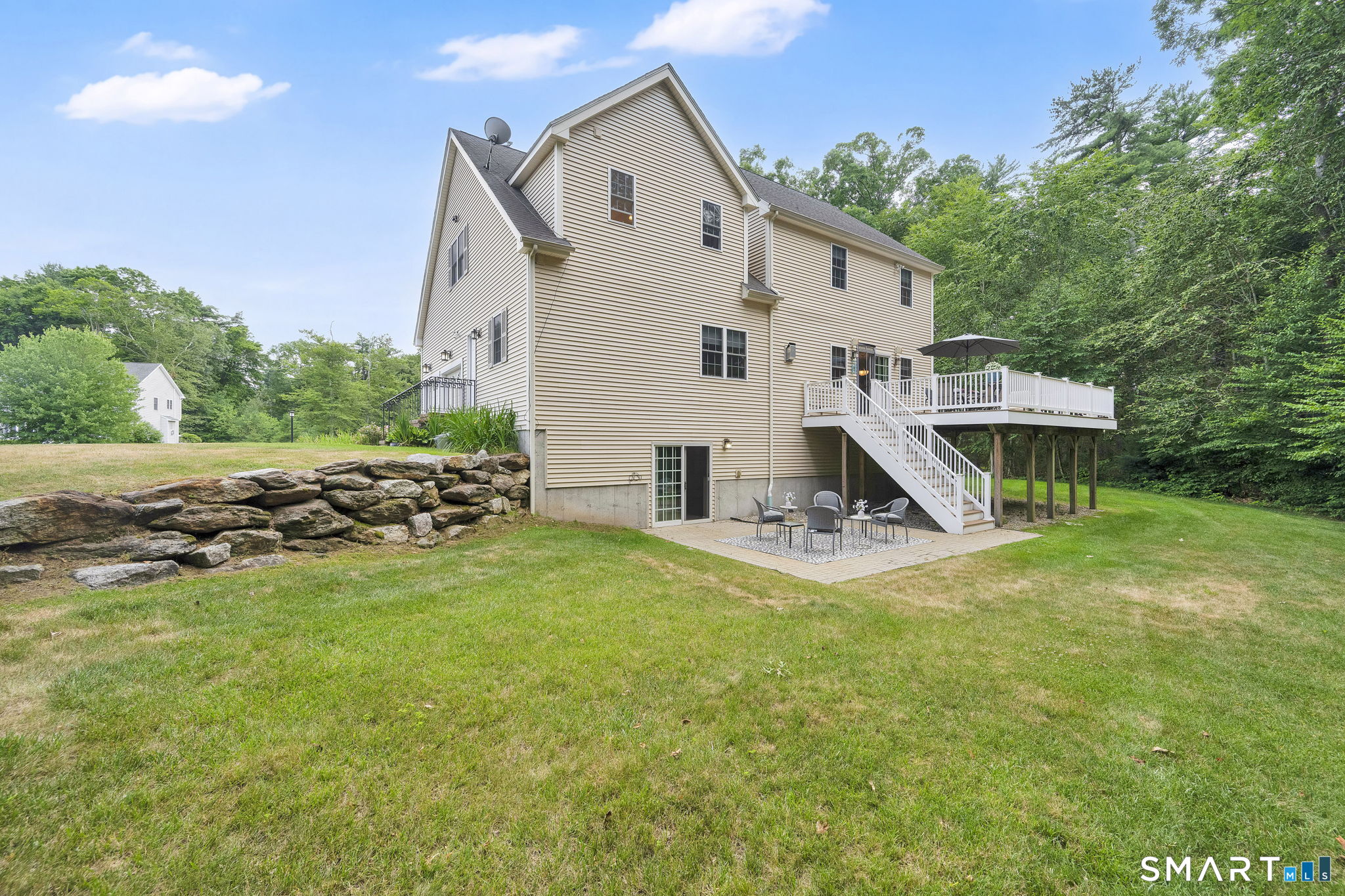 5 Edwards Way Bloomfield CT 06002