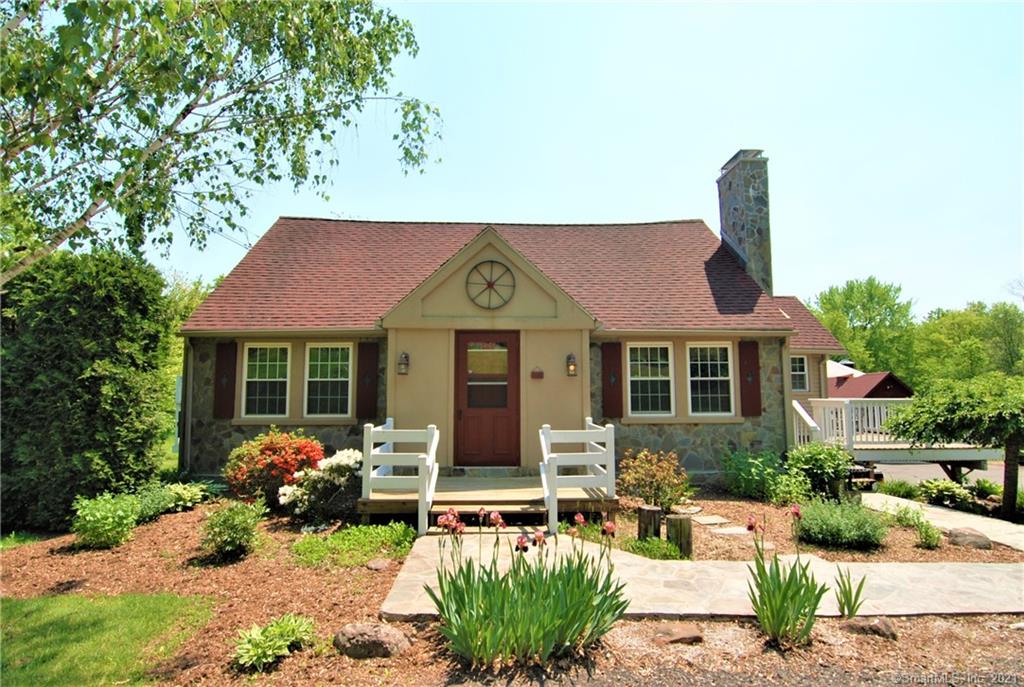 15 Pleasant Road Enfield CT 06082