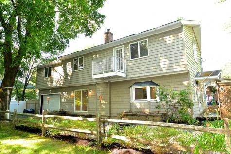 39 Hill Top Road Morris CT 06763