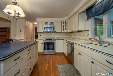 14 Hill View Lane Clinton CT 06413