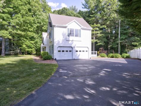 152 Chase Hollow Lane Glastonbury CT 06033