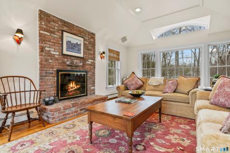 41 Lake Wind Road New Canaan CT 06840