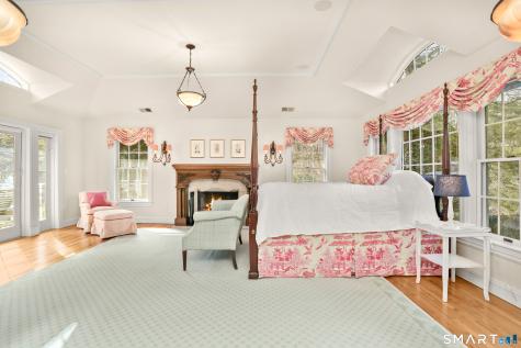 41 Lake Wind Road New Canaan CT 06840