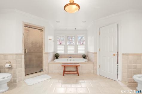 41 Lake Wind Road New Canaan CT 06840