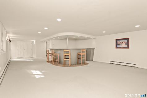 41 Lake Wind Road New Canaan CT 06840