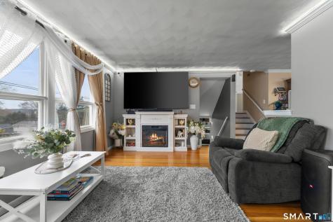 7 Plainfield Drive Waterbury CT 06708