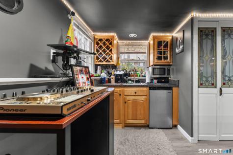 7 Plainfield Drive Waterbury CT 06708