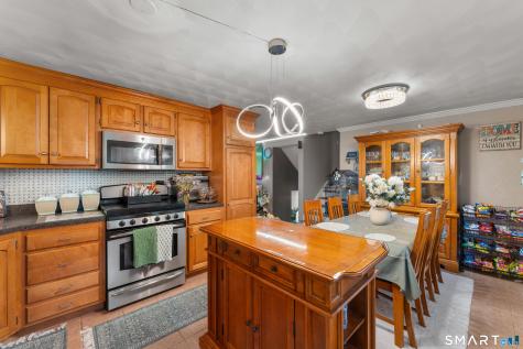 7 Plainfield Drive Waterbury CT 06708