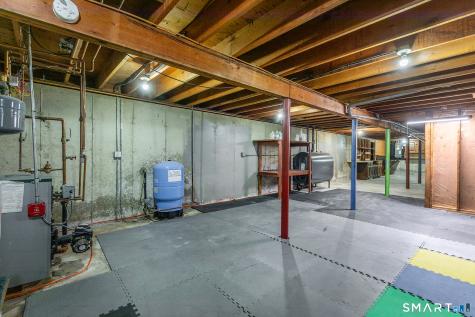 9 Delno Drive Danbury CT 06811