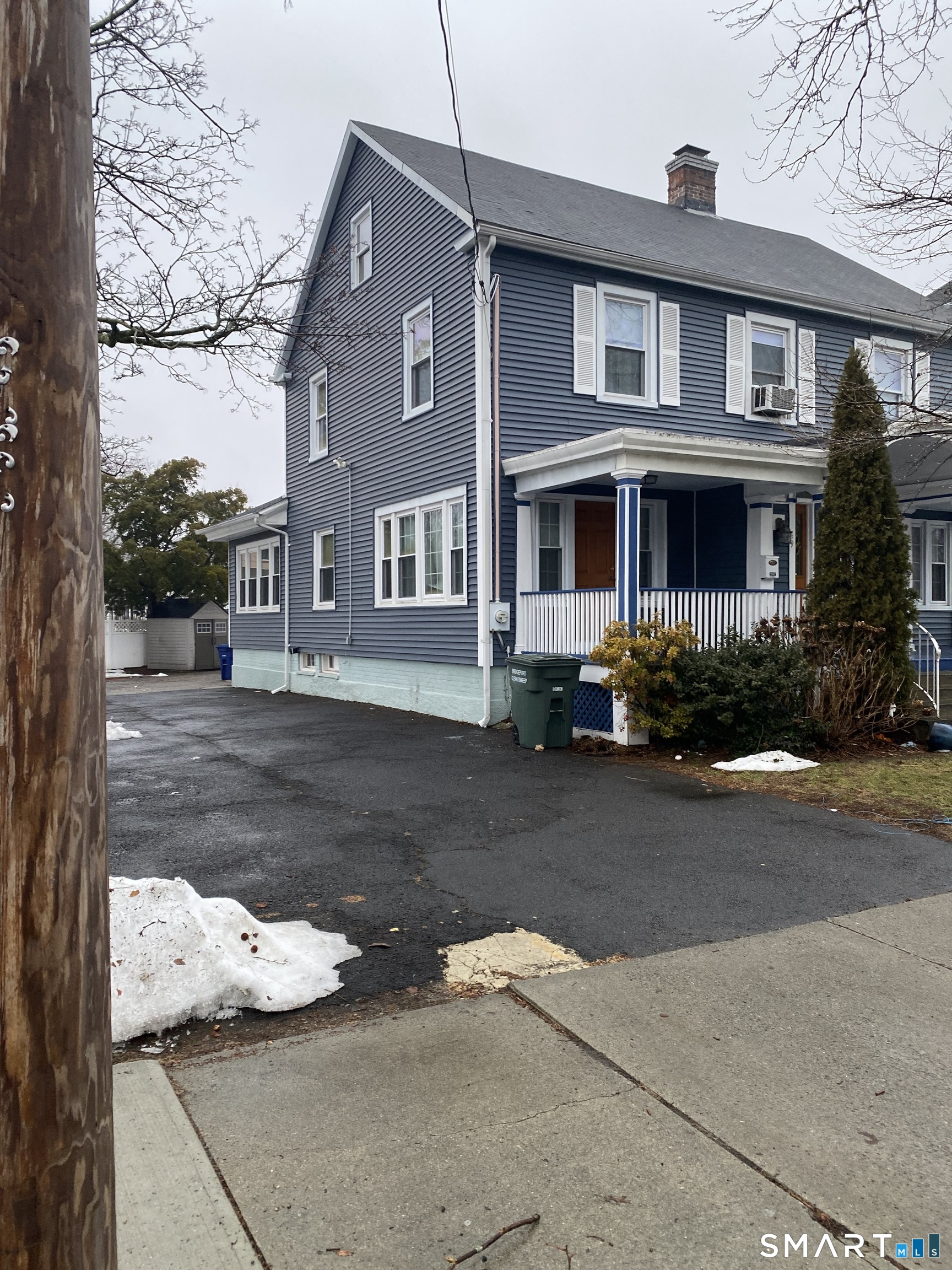 49 Elmwood Place Bridgeport CT 06605