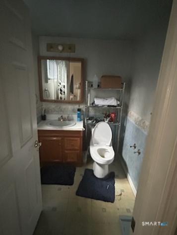 49 Elmwood Place Bridgeport CT 06605