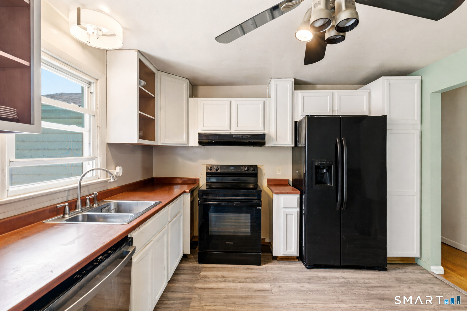 150 Stratfield Place Bridgeport CT 06606
