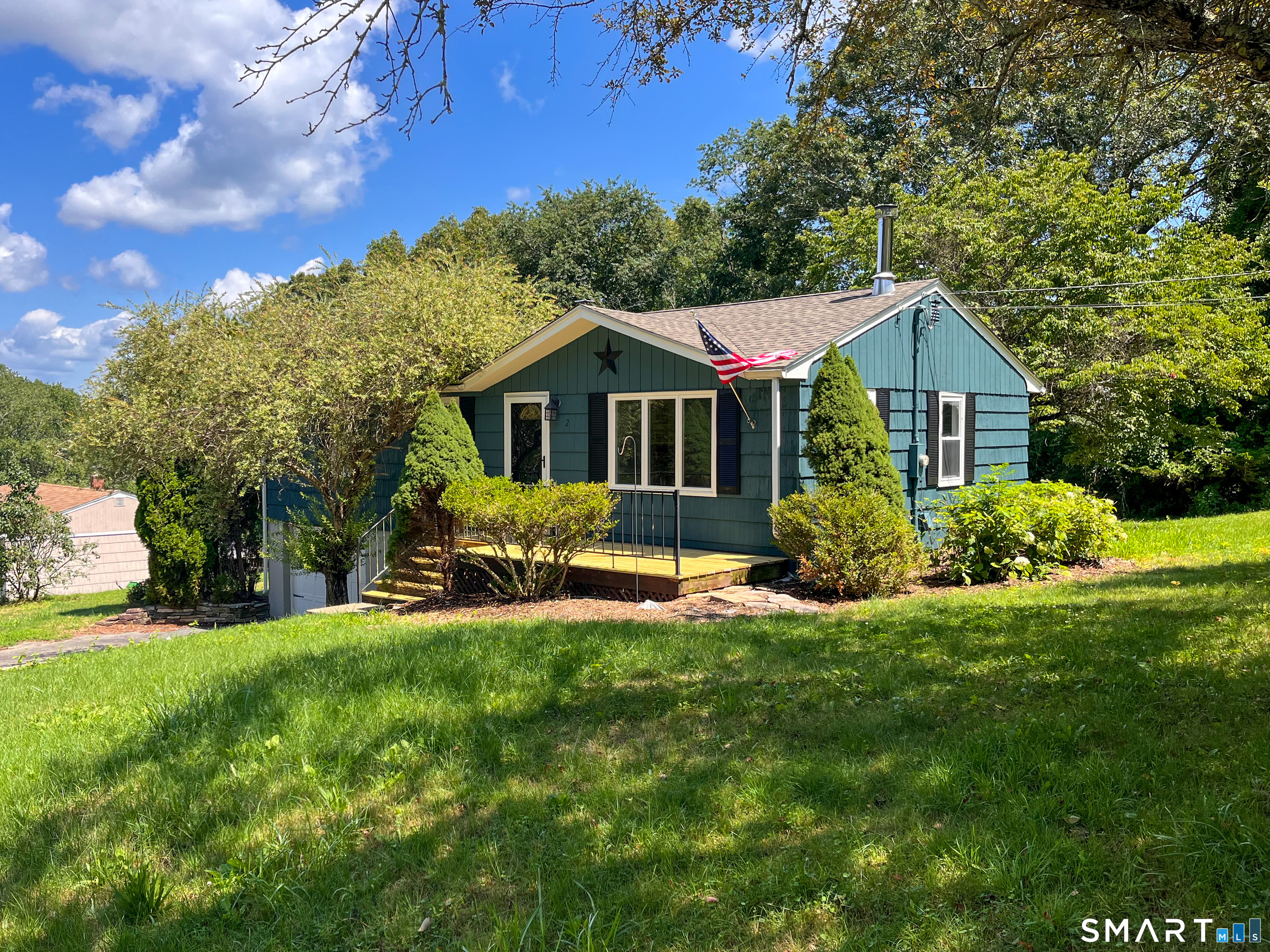 2 Johnnie Court Ledyard CT 06339