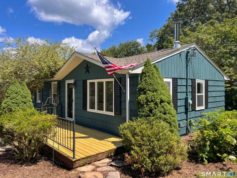 2 Johnnie Court Ledyard CT 06339