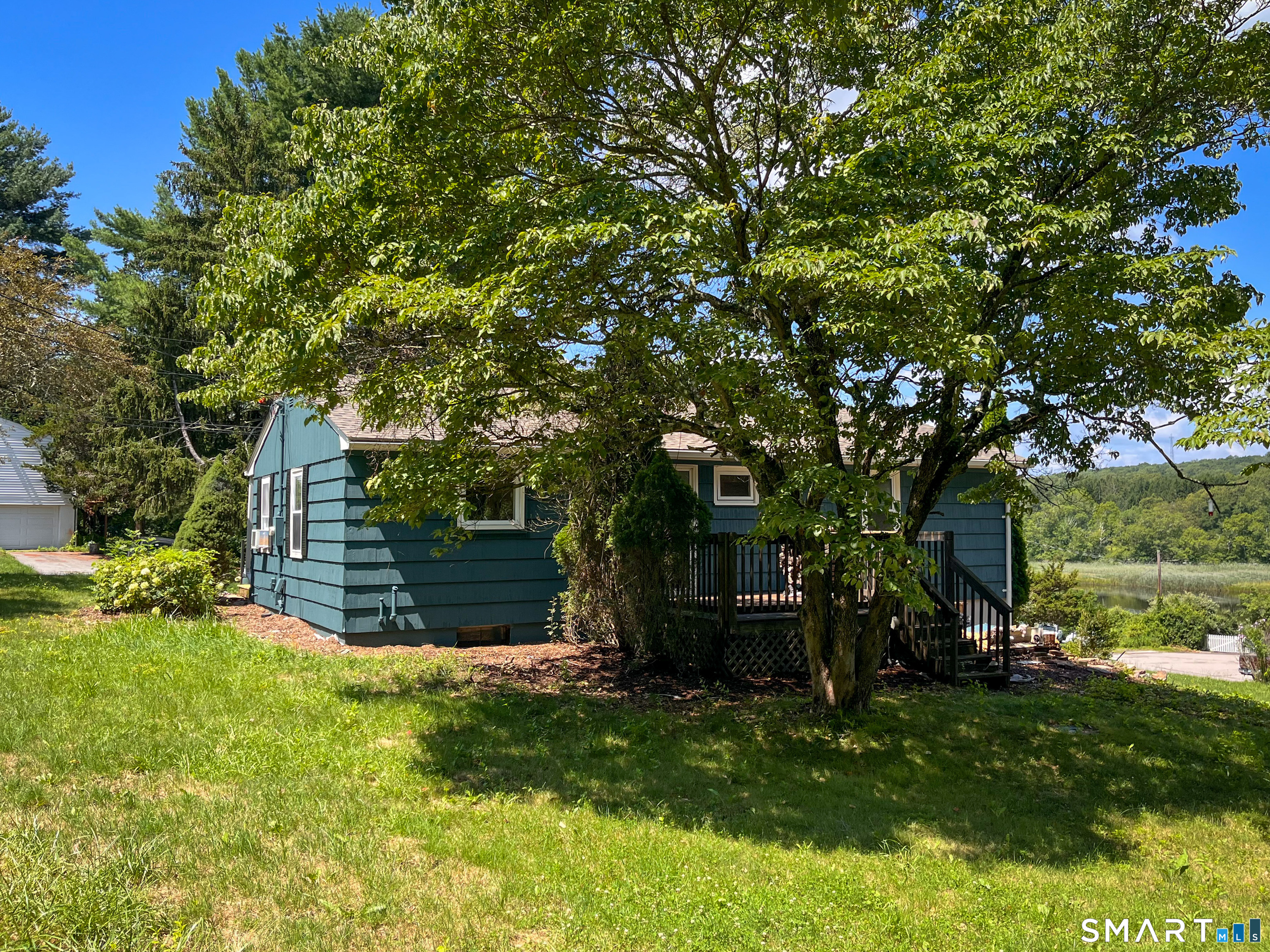 2 Johnnie Court Ledyard CT 06339