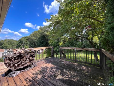 2 Johnnie Court Ledyard CT 06339