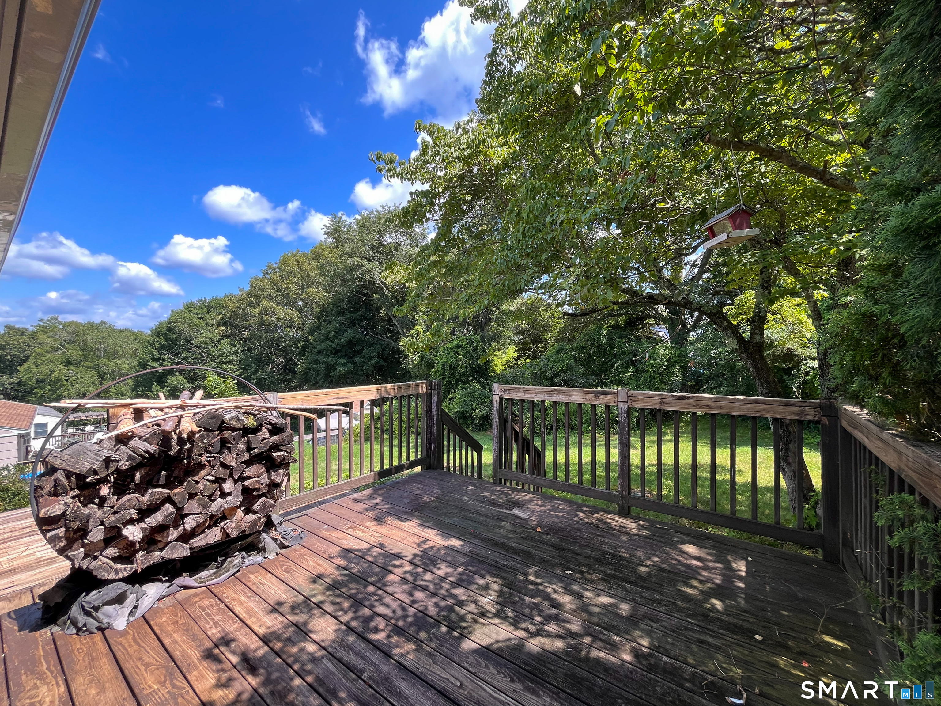 2 Johnnie Court Ledyard CT 06339